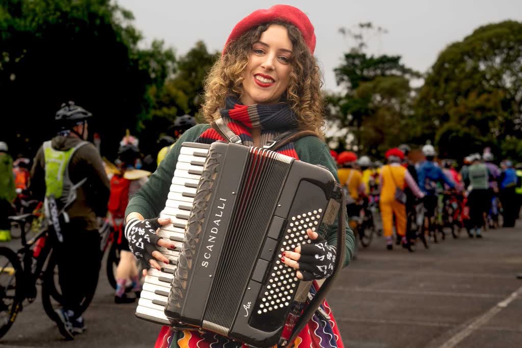Accordion Lucy