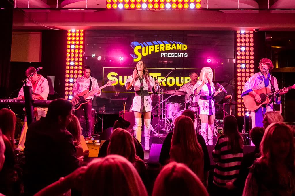 Supertrouper ABBA Tribute